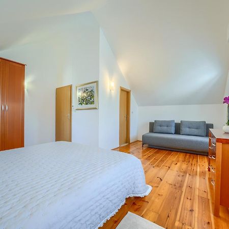 Villa Bonaca Perfect Location For A Holiday With Friends Or Family, Heated Pool Sumartin Zewnętrze zdjęcie