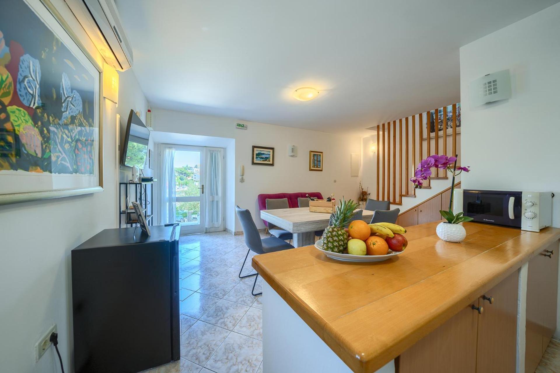 Villa Bonaca Perfect Location For A Holiday With Friends Or Family, Heated Pool Sumartin Zewnętrze zdjęcie